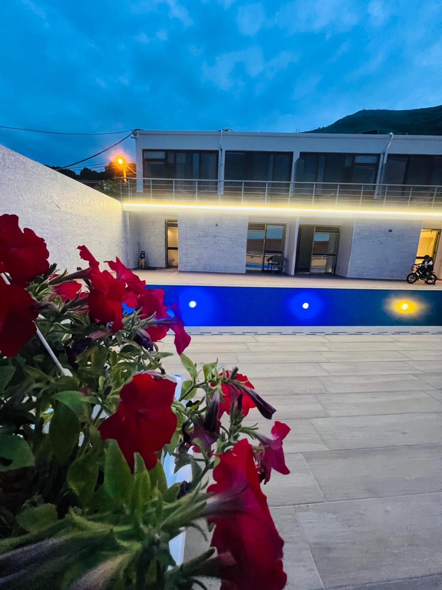 Iart Residence Shiroka Bagian luar foto
